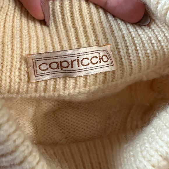 Vintage Capriccio 100% Wool Cream Cableknit Sweater, Made in Italy, Medium - Picture 3 of 9